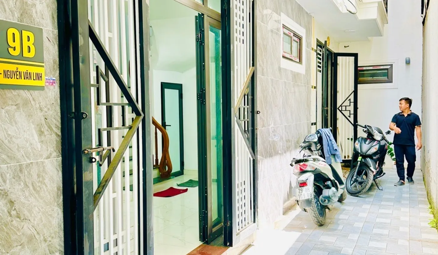 Bán nhà riêng 5 tầng tại Thạch Bàn, diện tích 43 m2, hướng Nam... Bán nhà riêng tại Long Biên, Hà Nội 01
