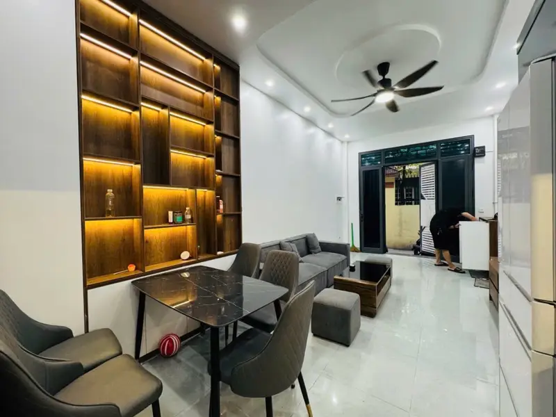 Nhà 5 tầng trung tâm Cầu Giấy, gần chợ Quan Hoa và công viên... Bán nhà riêng tại Cầu Giấy, Hà Nội 01