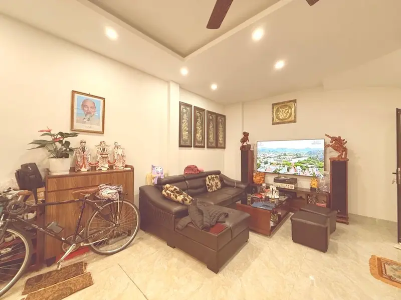 Bán nhà riêng Thanh Am ngõ nông 38,2m,5 tầng Giá 8 tỷ VNĐ... Bán nhà riêng tại Việt Hưng, Hà Nội 01