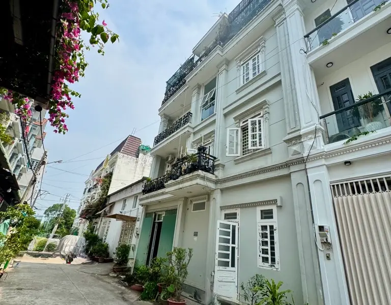 Bán nhà riêng 4 tầng hẻm rộng Quận 12, ngang 10.5m, giá 5.8 tỷ... Bán nhà riêng tại An Phú Đông, Hồ Chí Minh 01