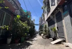 Cơ hội có 1 không 2 sở hữu nhà 3 tầng 4 phòng ngủ tại Bình Hưng Hòa... Bán nhà riêng tại Bình Hưng Hòa, Hồ Chí Minh 08