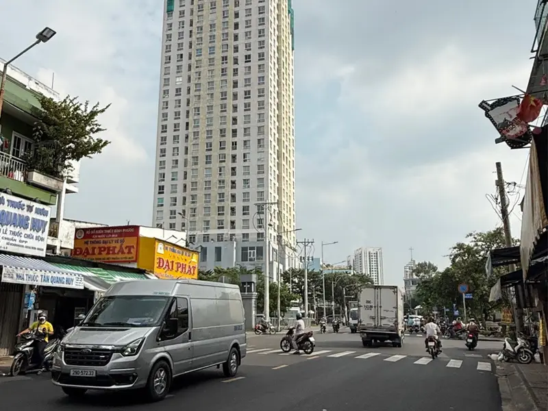 Nhà phố Bình Tây, sổ cứng, giá tốt cho chủ thiện chí... Bán nhà mặt phố tại Bình Tây, Hồ Chí Minh 01