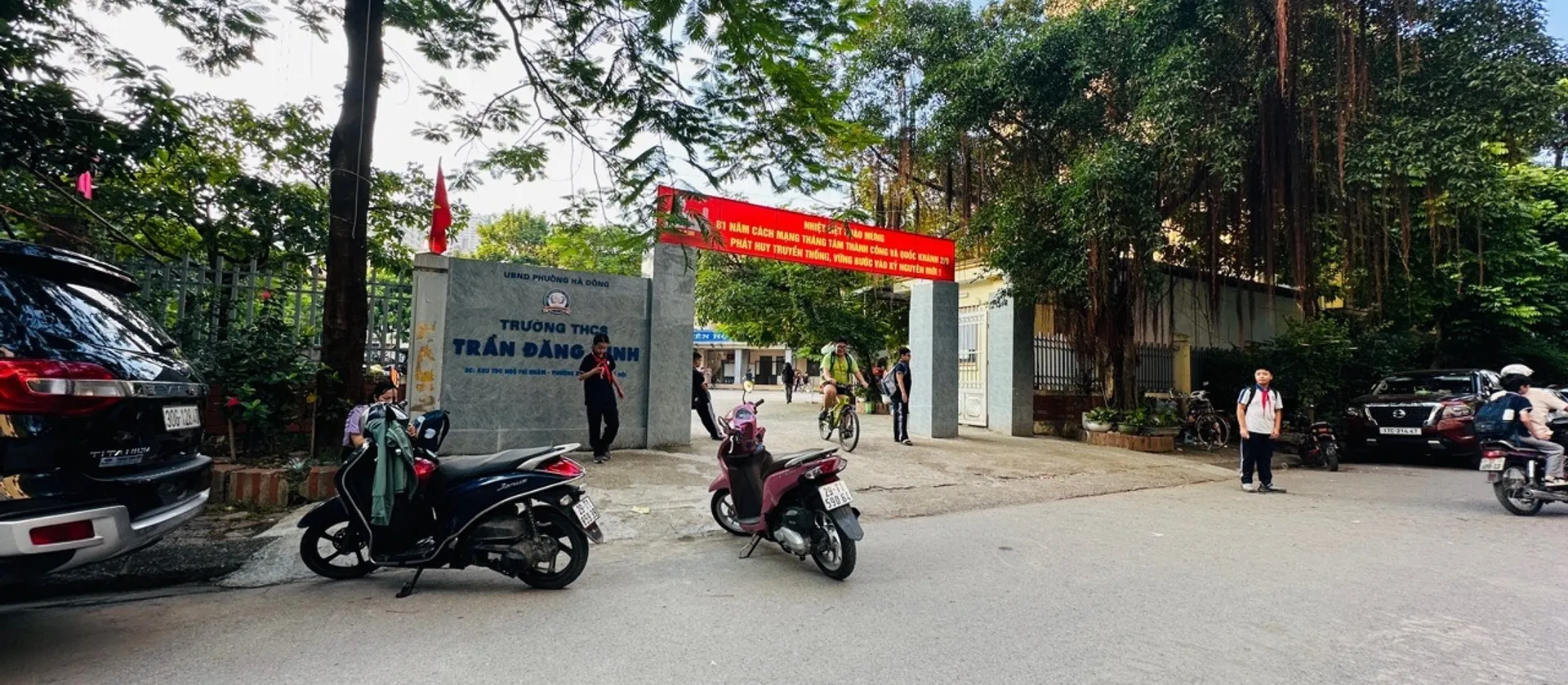 R.ẻ nhất khu vực Ngô Thì Nhậm . Đất phân lô ô tô tránh - vị trí đắc địa... Bán đất tại Hà Đông, Hà Nội 01