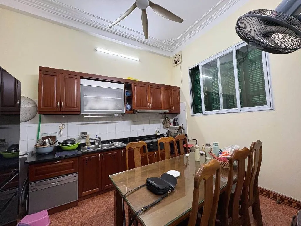 Bán nhà 4 tầng mặt ngõ rộng ôtô tránh Hoàng Quốc Việt, diện tích 48m2 giá 21.5 tỷ... Bán owner_side tại Nghĩa Đô, Hà Nội 01
