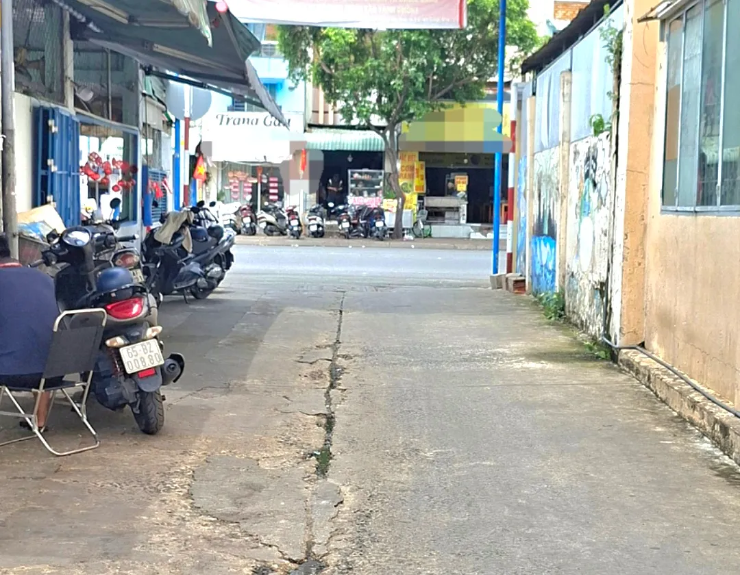 NHÀ NGUYỄN THÁI SƠN Dài 16m GẦN TRƯỜNG ĐẠI HỌC CÔNG NGHIỆP 4 - CHỢ GÒ VẤP ( 56m2 )
GIÁ CHỈ 5 TỶ 5... Bán nhà riêng tại Hạnh Thông, Hồ Chí Minh 01