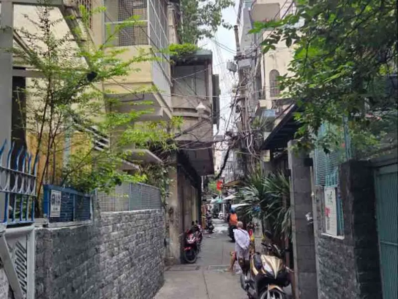 BÁN ĐẤT TẶNG NHÀ CÁCH 1 NHÀ RA MẶT TIỀN- HẺM THÔNG 3/2- 102 M2... Bán nhà riêng tại Vườn Lài, Hồ Chí Minh 01