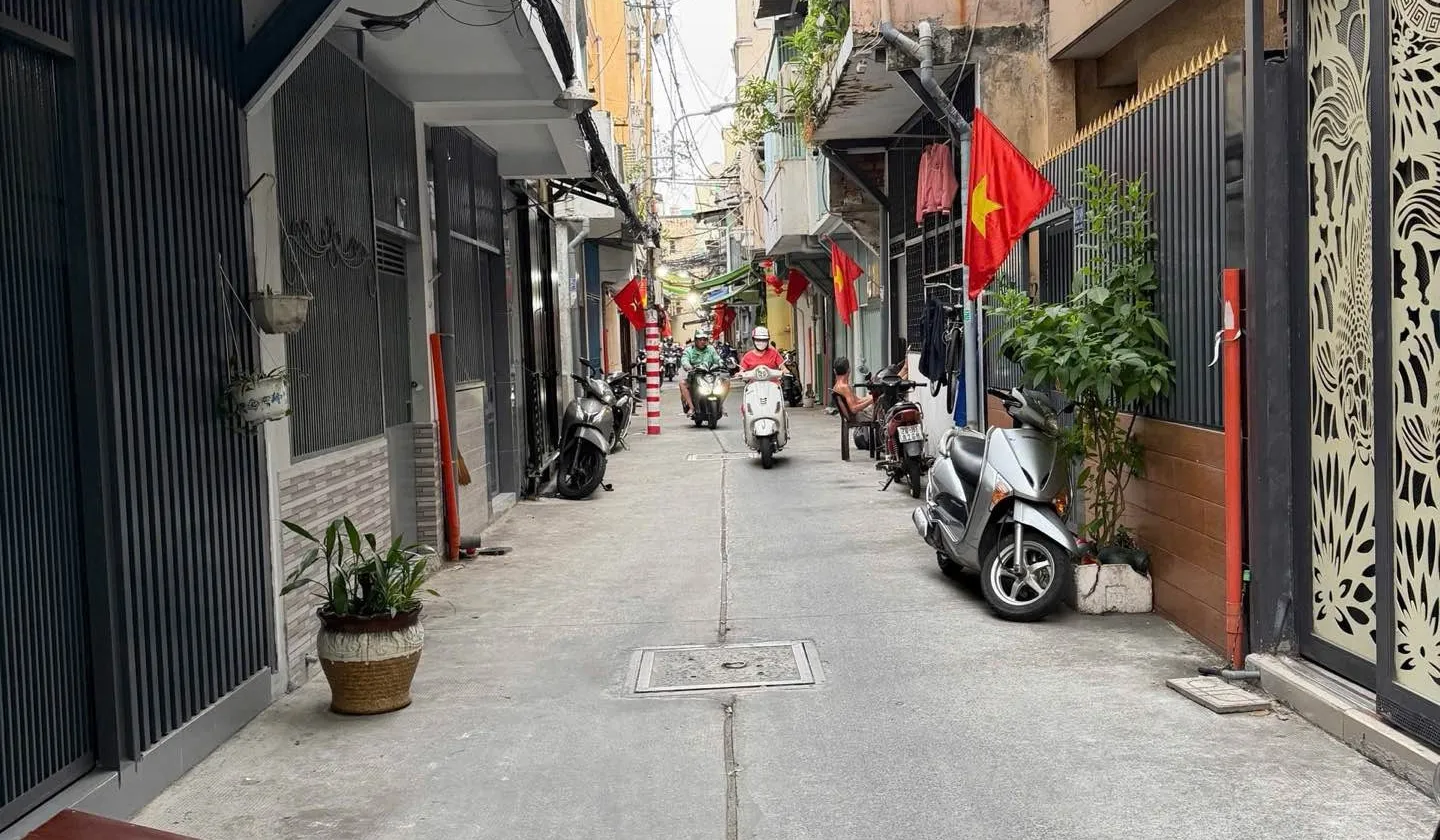 SIÊU PHẨM QUẬN 3-KHU VỰC HIẾM NHÀ BÁN.
Giá giảm còn 8.5tỷ.... Bán nhà riêng tại Bàn Cờ, Hồ Chí Minh 01