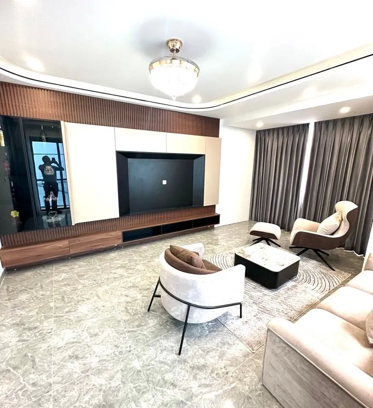Nhà Hiện Đại Có Thang Máy, Mặt Tiền Rộng, Giá Đáng Mua tại Long Biên Hà Nội... Bán nhà riêng tại Long Biên, Hà Nội 01