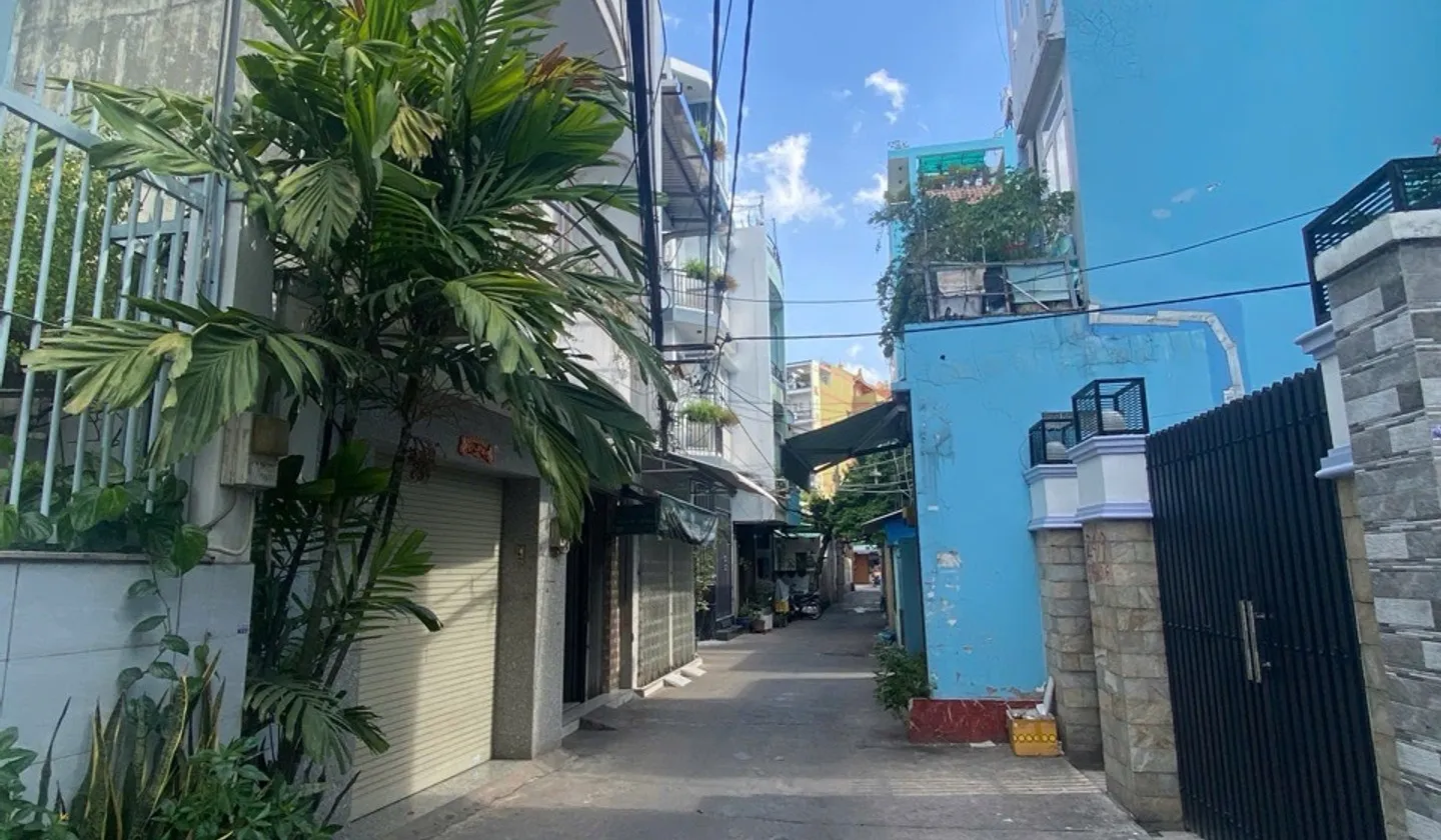 Nhà riêng 3 tầng rộng 136m² tại Quận 6, hẻm xe tải thông thoáng... Bán nhà riêng tại Phú Lâm, Hồ Chí Minh 01