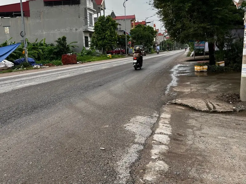 BÁN GẤP LÔ ĐẤT ĐỊNH CƯƠNG, GIA BÌNH – CHỈ 2 TỶ (Ô TÔ 7 CHỖ VÀO TẬN NHÀ) Diện tích: 121m² | Mặt tiền... Bán đất tại Gia Bình, Bắc Ninh 01