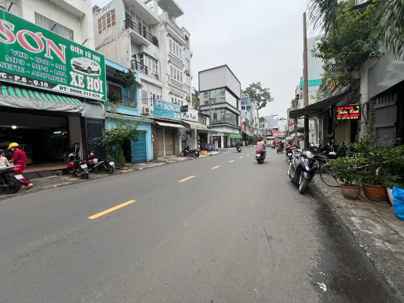 Mặt Tiền Kinh Doanh Đường Tân Phước, Quận 10 – Nhà 4 Tầng BTCT, 3.6M x 11M – Chỉ 10.5 tỷ.... Bán nhà mặt phố tại Diên Hồng, Hồ Chí Minh 01