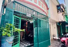 Bán nhà riêng 2 tầng tại Quận 4, diện tích 27.2 m², pháp lý chuẩn, giá 4.15 tỷ... Bán nhà riêng tại Chánh Hưng, Hồ Chí Minh 02