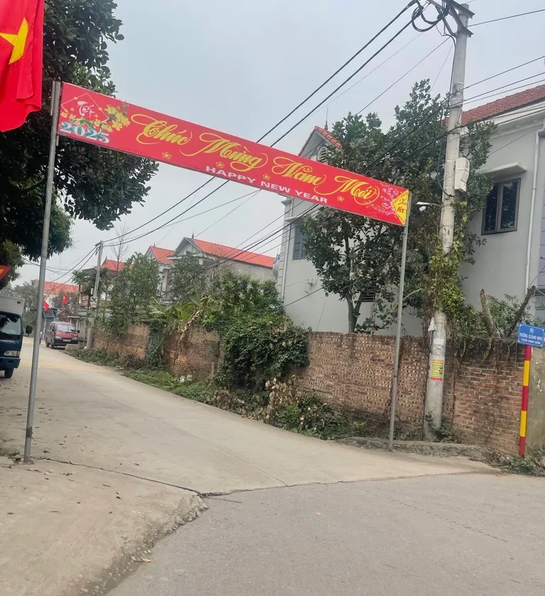 Cơ Hội Có 1-0-2 Sở Hữu Đất Vuông Mặt Tiền Rộng Gần KCN Nội Bài gì... Bán đất tại Nội Bài, Hà Nội 01
