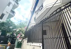 Nhà lô góc hẻm xe hơi Quận 3, rộng rãi, sẵn ở ngay... Bán nhà riêng tại Nhiêu Lộc, Hồ Chí Minh 01