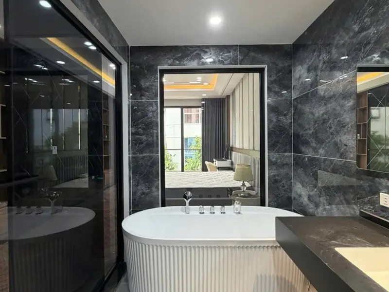 Nhà mặt phố 8 tầng thang máy, thiết kế duplex sang trọng tại trung tâm đô thị... Bán nhà mặt phố tại Long Biên, Hà Nội 01