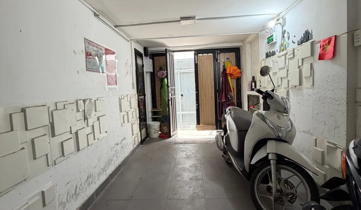 Bán nhà riêng 4 tầng tại Quận 10, diện tích 42 m², mặt tiền 5.8 m... Bán nhà riêng tại Hòa Hưng, Hồ Chí Minh 01