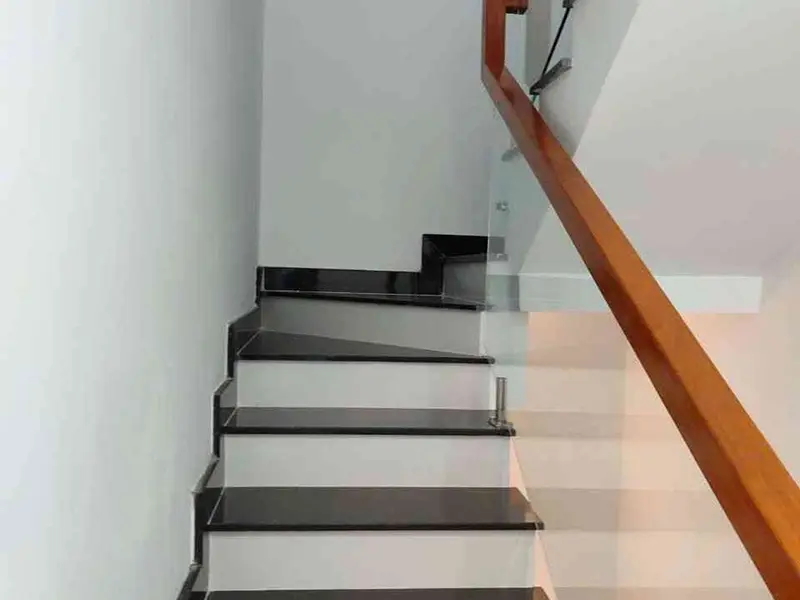 📐 Thông số vàng: Diện tích đất: 44m² (Ngang 4.2m x 10.5m) vuông vắn, công nhận đủ. Kết cấu: Nhà... Bán nhà riêng tại An Đông, Hồ Chí Minh 01