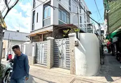 Bán nhà riêng 2 tầng tại Linh Chiểu, Thủ Đức, hẻm xe hơi, pháp lý chuẩn... Bán nhà riêng tại Thủ Đức, Hồ Chí Minh 01