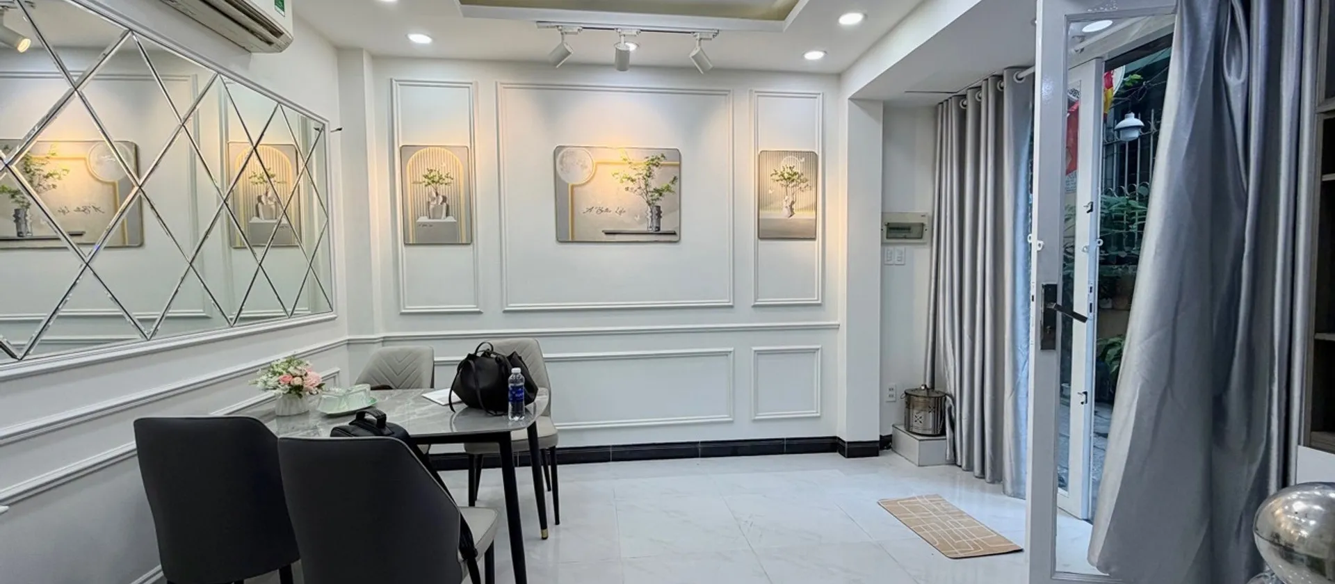 Bán nhà 4 tầng lô góc hướng Đông tại Phú Nhuận, giá 5.9 tỷ... Bán nhà riêng tại Phú Nhuận, Hồ Chí Minh 01