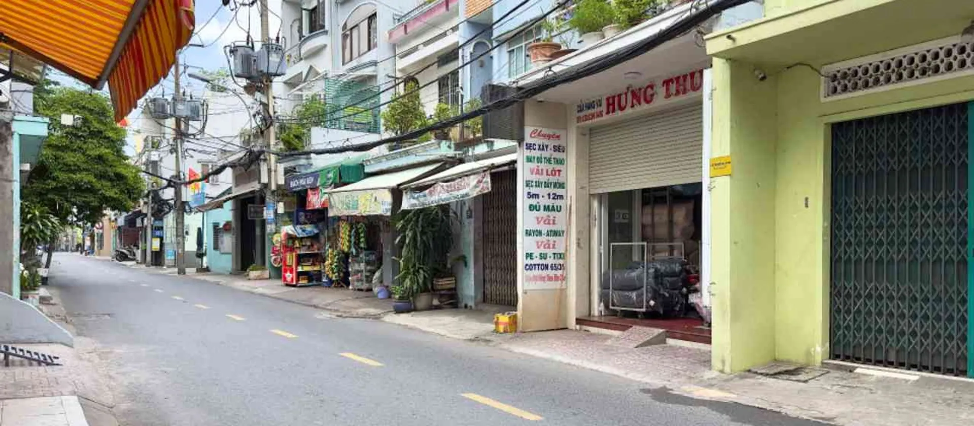 NHÀ ĐẸP MT HỒNG LẠC – NỞ HẬU 8M – NỘI THẤT GỖ TỰ NHIÊN CỰC CHẤT – CÓ SÂN ÔTÔ RIÊNG... Bán nhà mặt phố tại Bảy Hiền, Hồ Chí Minh 01