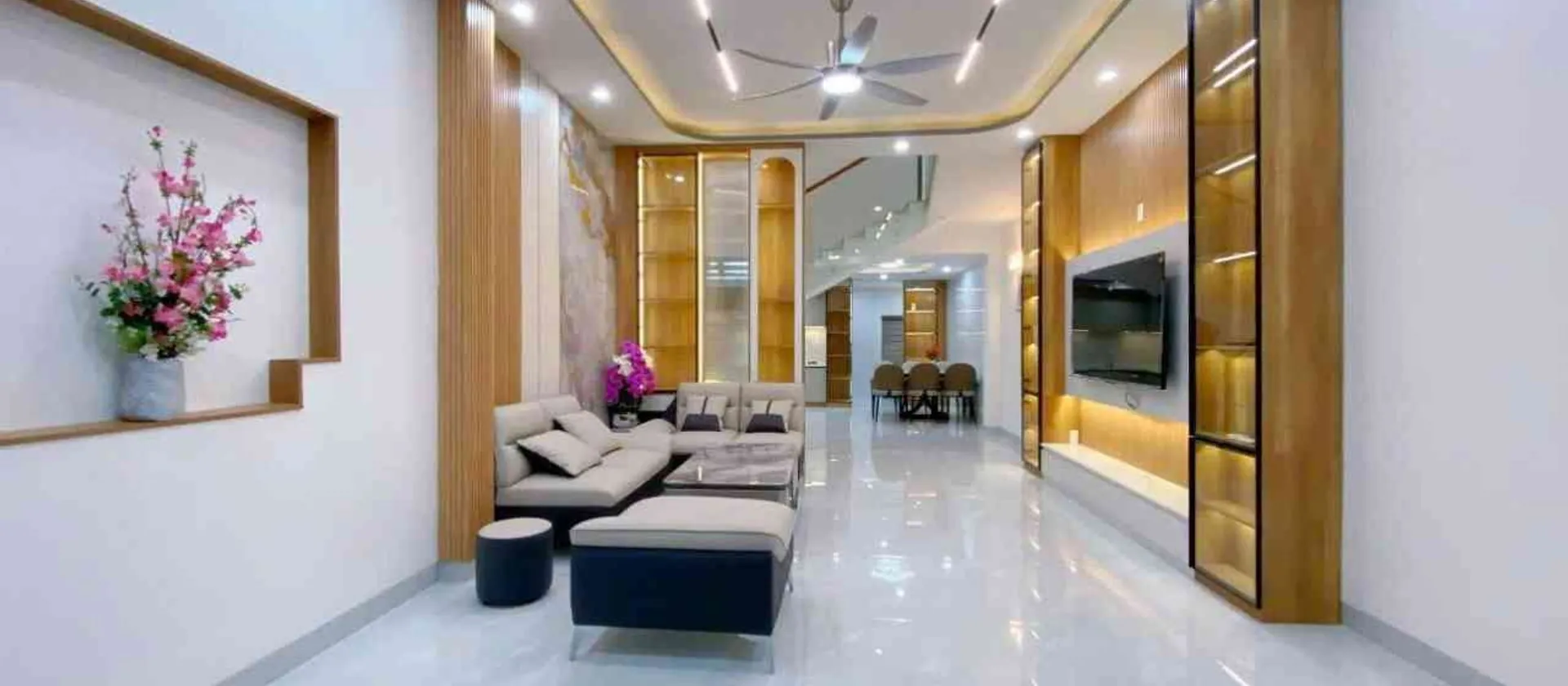 🏡 NHÀ 3 TẦNG HIỆN ĐẠI – HÒA MINH 7 – CHỈ CÁCH BIỂN KHOẢNG 300M 🌊... Bán nhà mặt phố tại Liên Chiểu, Đà Nẵng 01
