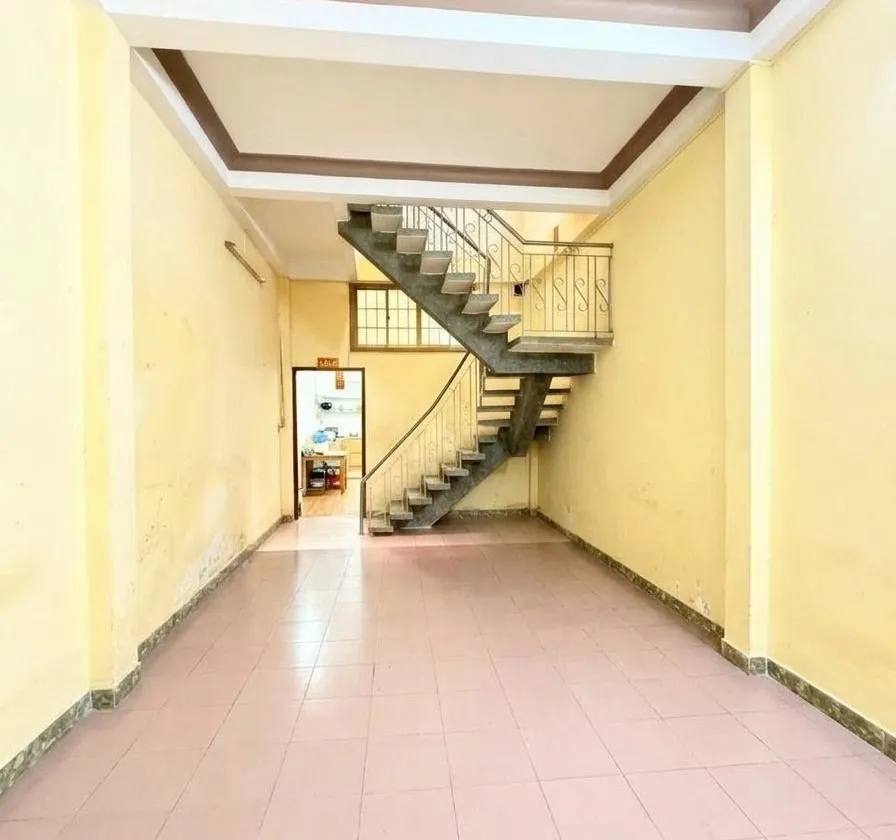 Nhà Tân Bình - Âu Cơ nở hậu, 2 tầng ở ngay - KD đa dạng, ngang 4m - dài 20m - hơn 8 tỷ.... Bán nhà riêng tại Bảy Hiền, Hồ Chí Minh 01