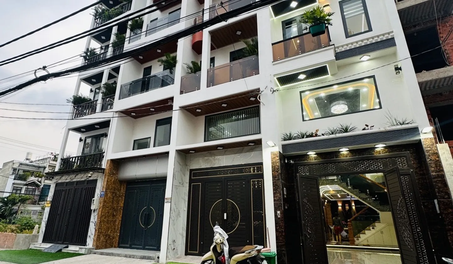 Nhà Phố Sang Trọng 5 Tầng Tại Tân Chánh Hiệp Với Thiết Kế Hiện Đại... Bán nhà riêng tại Trung Mỹ Tây, Hồ Chí Minh 01