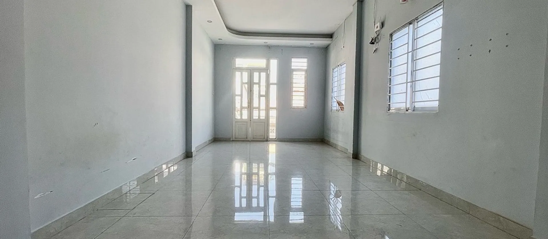 Nhà 2 mặt tiền hẻm xe hơi, nằm ngay sát Quận 5, giá siêu hợp lý... Bán nhà riêng tại Chánh Hưng, Hồ Chí Minh 01