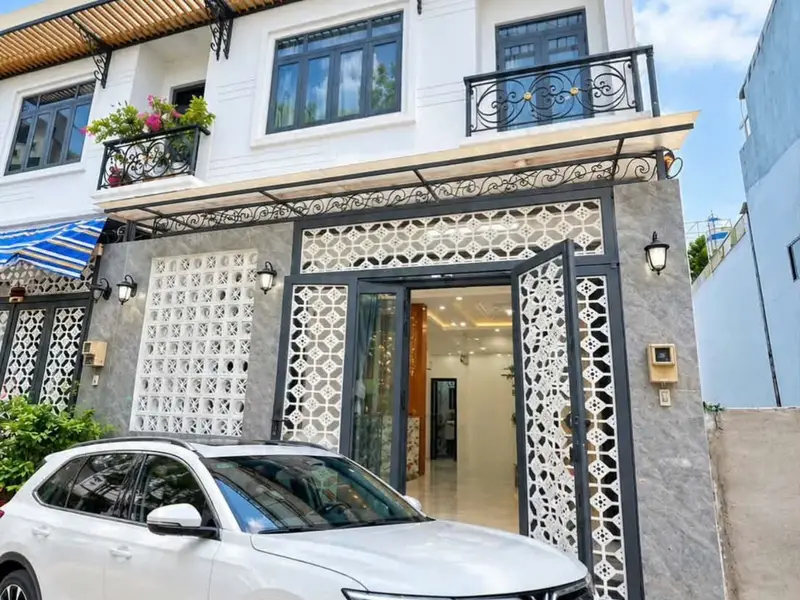 Nhà đẹp 6m mặt tiền, đậu xe hơi thoải mái, giá tốt - chỉ 5TY... Bán nhà riêng tại Bình Trị Đông, Hồ Chí Minh 01