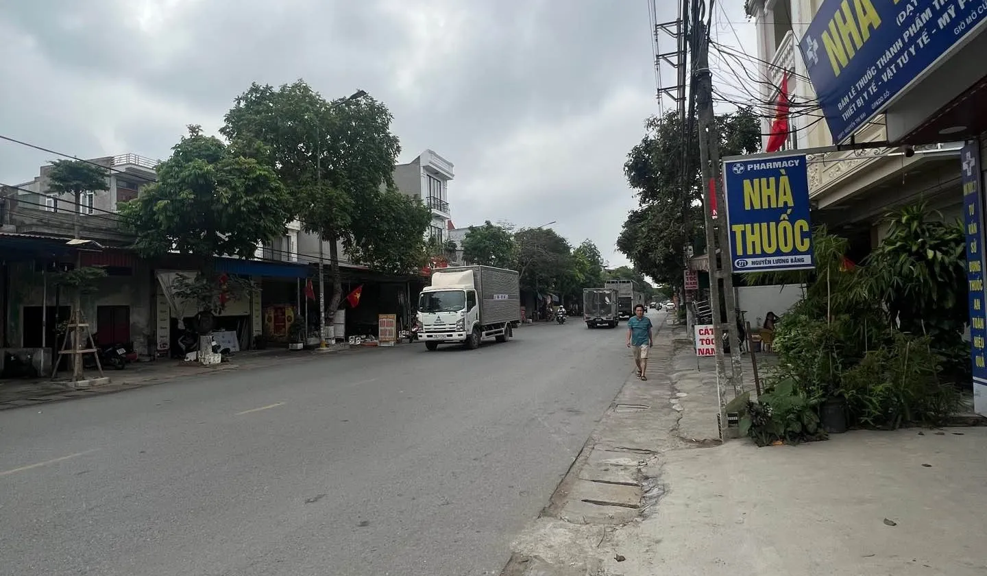 Nhà mặt phố lớn tại Nguyễn Lương Bằng, diện tích rộng 201.7 m2... Bán nhà mặt phố tại Phù Liễn, Hải Phòng 01