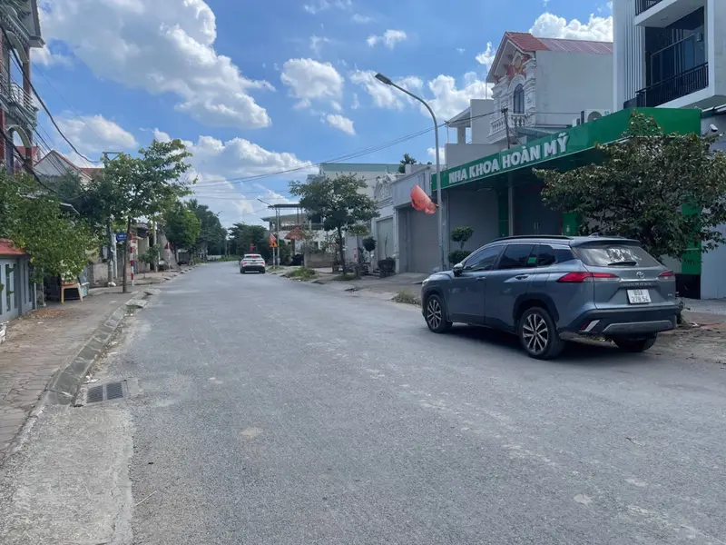 THỬA 272 TDP KIM HUY, MỸ HÀO - LÔ GÓC Ở SƯỚNG

💥Mô tả:

✅Vị trí:

- Mảnh đất có vị trí vô cùng đẹp... Bán đất tại Mỹ Hào, Hưng Yên 01