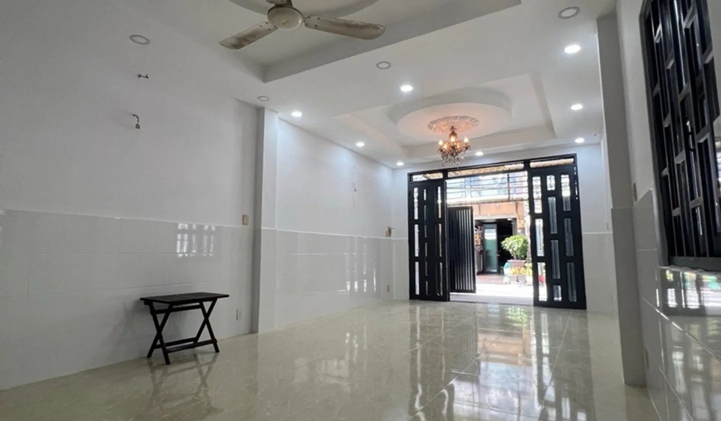 Bán nhà riêng 2 tầng Lê Văn Lương, Quận 7, sát Lotte, diện tích 50m2 hẻm ô tô... Bán nhà riêng tại Tân Hưng, Hồ Chí Minh 01