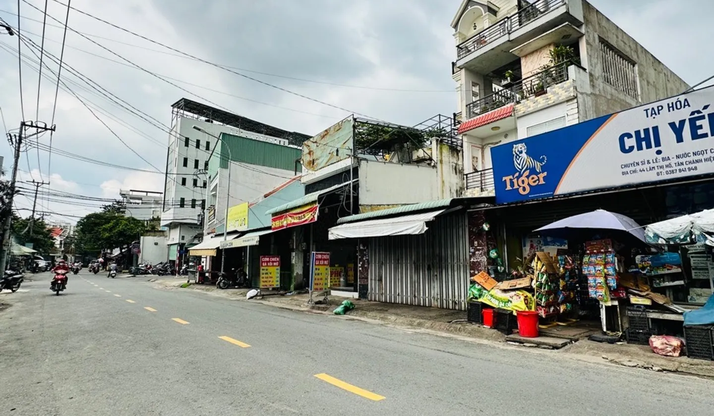 🔥 ĐƯỜNG 8M THÔNG – SÁT MẶT TIỀN LÂM THỊ HỐ – VỪA Ở VỪA KINH DOANH – TIỆN XÂY 5 TẦNG 🔥
💰 Giá chỉ... Bán nhà riêng tại Trung Mỹ Tây, Hồ Chí Minh 01