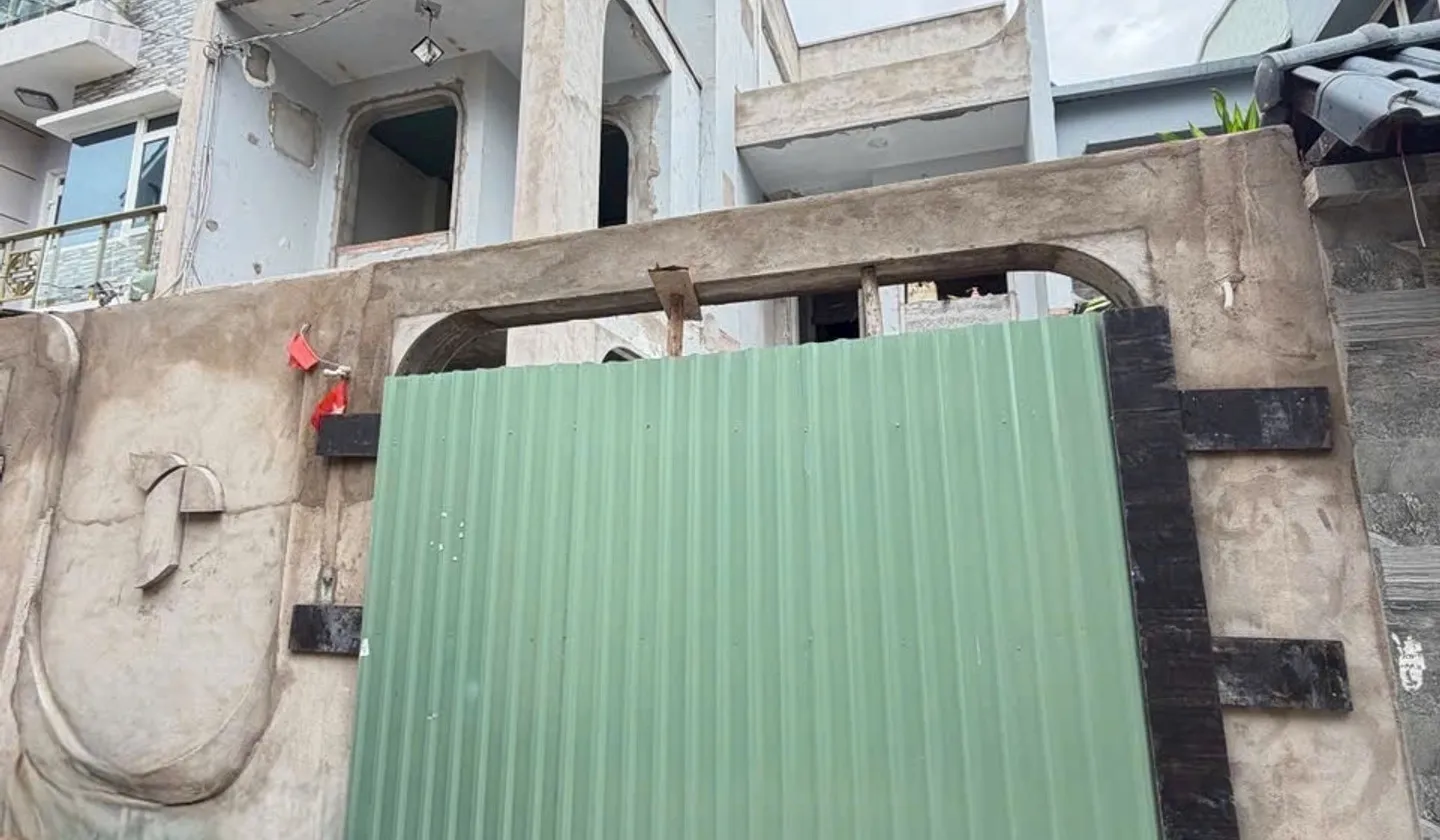 ĐẤT 8×16M – TẶNG NGUYÊN CĂN BIỆT THỰ 3 LẦU – HXH

📐 128m² | 8 × 16m
🏡 Hiện trạng biệt thự 3 lầu... Bán nhà riêng tại Thông Tây Hội, Hồ Chí Minh 01