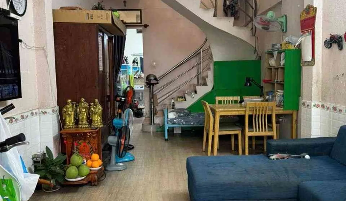 Bán nhà riêng 2 tầng hẻm gần mặt tiền Đồng Đen, Tân Bình, diện tích 58m², giá 6.8 tỷ... Bán nhà riêng tại Tân Bình, Hồ Chí Minh 01