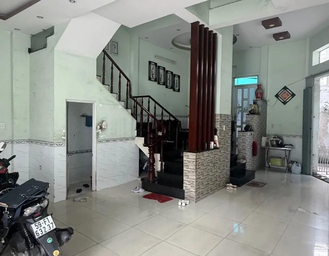Bán nhà mặt tiền Lò Gốm, Quận 6, 97m2, ngang 6m, 4 tầng. Hai mặt tiền. Giá 13,8 tỷ... Bán nhà mặt phố tại Bình Tiên, Hồ Chí Minh 01