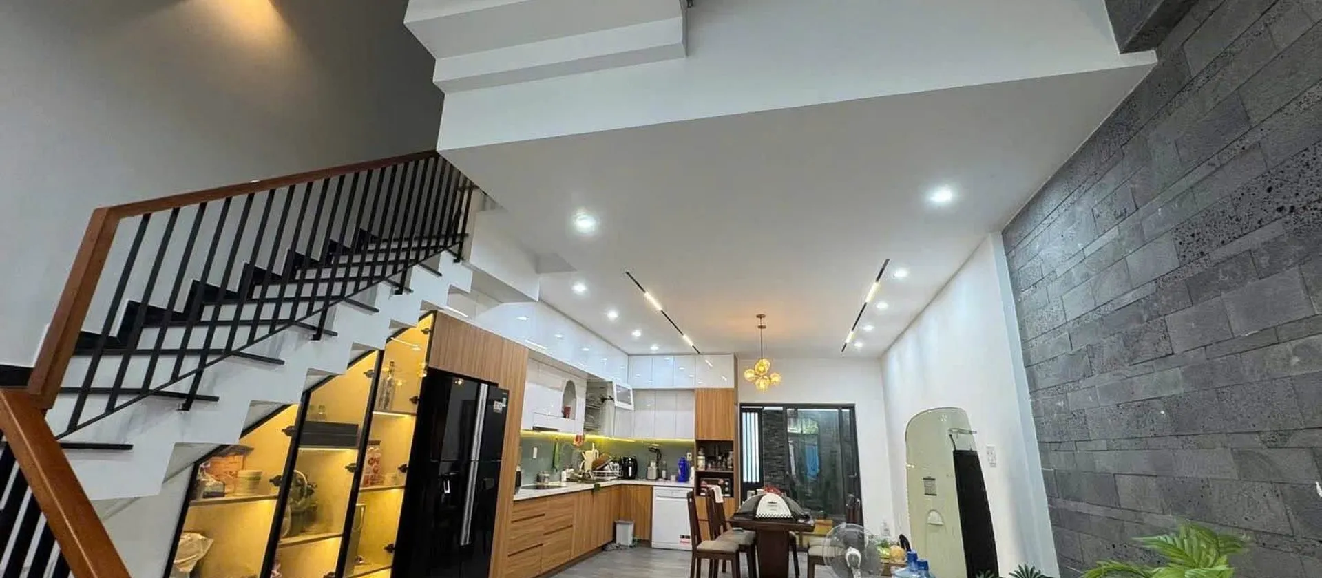 Bán nhà 4 tầng khu Mỹ An, 109m giá 17.5 tỷ.... Bán nhà mặt phố tại Ngũ Hành Sơn, Đà Nẵng 01