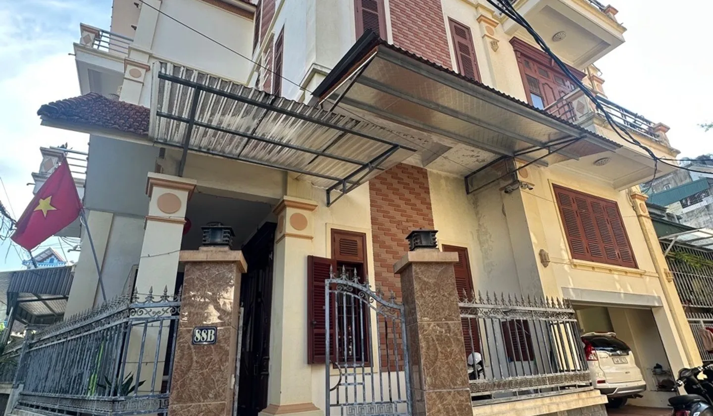 🏡 BIỆT THỰ 3 TẦNG CẠNH CÔNG AN TỈNH – HAI MẶT THOÁNG, GIÁ 5,6 TỶ... Bán nhà riêng tại Hạ Long, Quảng Ninh 01