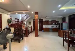 Biệt thự sang trọng tại Khu đô thị Dịch Vọng với tầm nhìn công viên và tầng hầm rộng rãi... Bán biệt thự, liền kề tại Cầu Giấy, Hà Nội 03