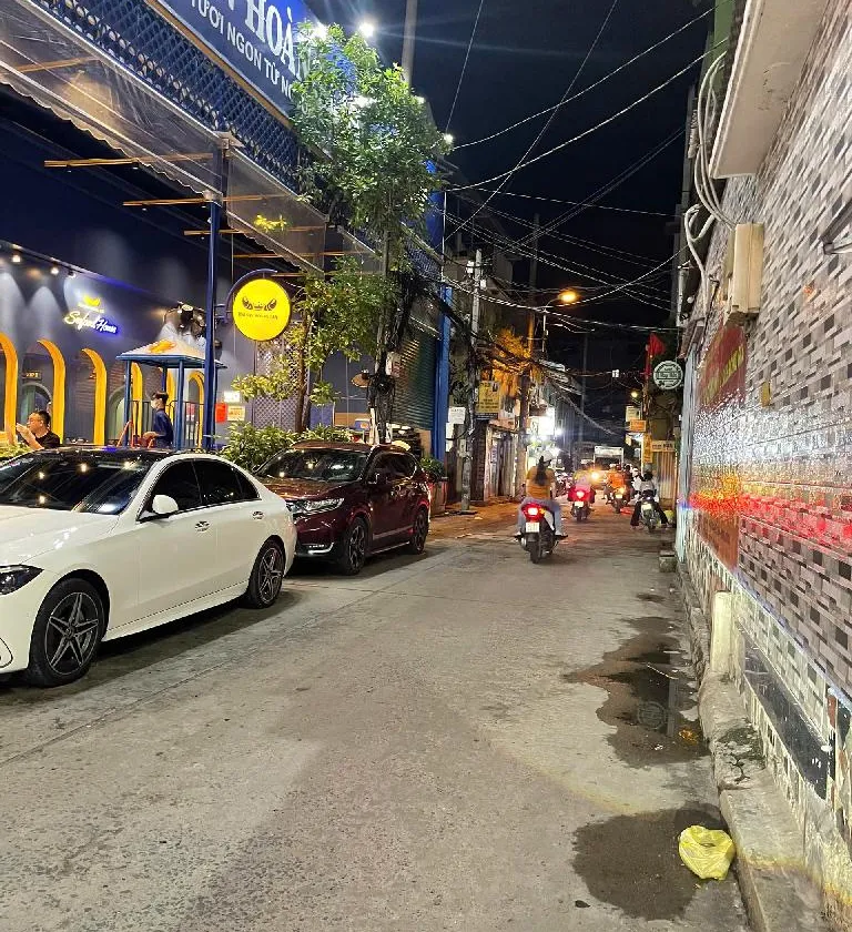 Nhà mặt phố Quận 10, ngang rộng 9.3m, giá đỉnh chỉ hơn 11 tỷ... Bán nhà mặt phố tại Hòa Hưng, Hồ Chí Minh 01