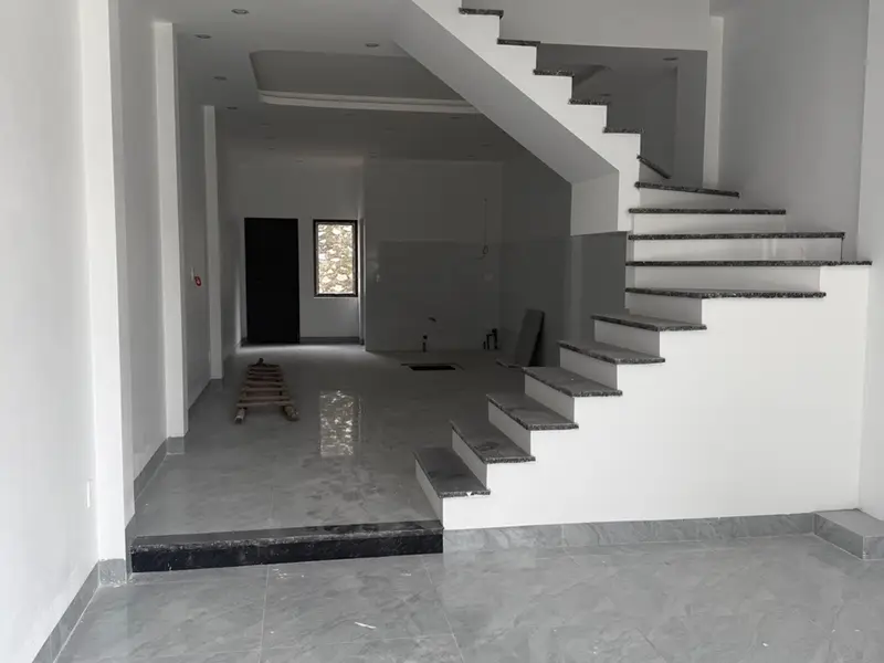 CẦN BÁN NHÀ + ĐẤT
Đ/c: Khu cấp cứu mỏ - Hà Tu 
+ Diện tích đất 90.8m2(50m2 ở + 40.8m2: CLN) 
 + Nhà... Bán nhà riêng tại Hà Tu, Quảng Ninh 01