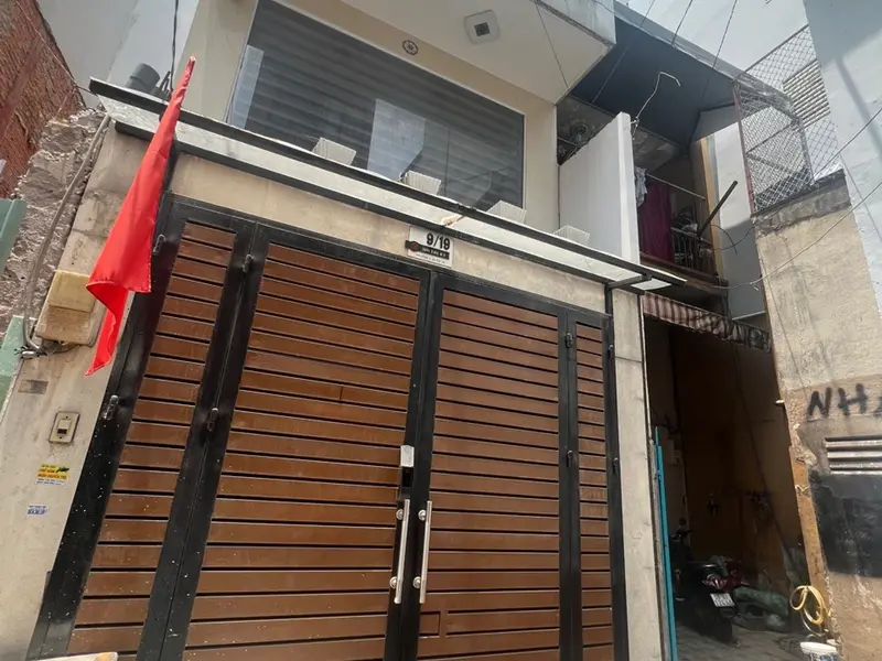 Nhà 3 tầng đẹp giữa lòng Quận 10, 4 phòng ngủ rộng rãi... Bán nhà riêng tại Vườn Lài, Hồ Chí Minh 01