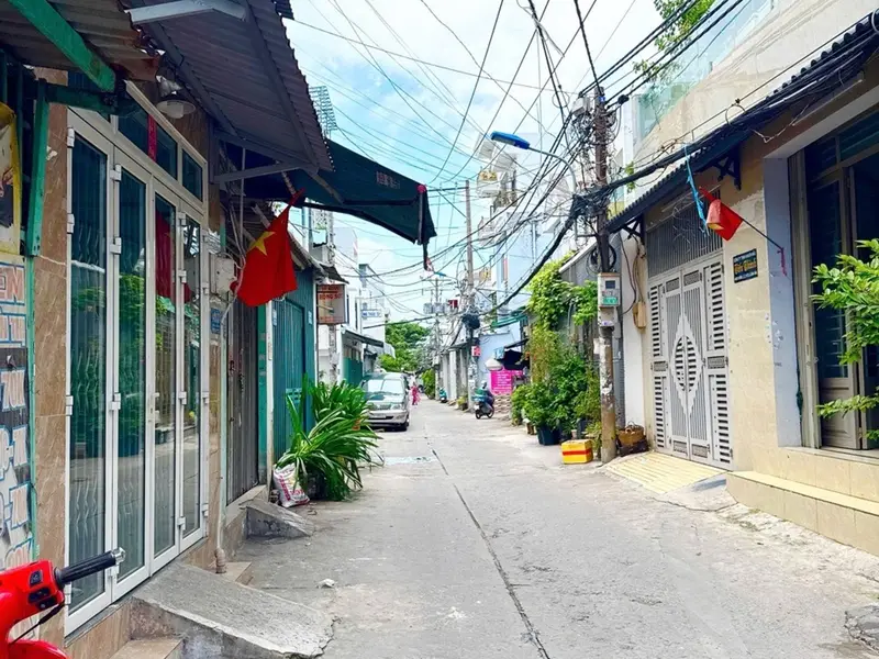 Bán nhà riêng 3 tầng mới đẹp tại Bình Trị Đông, giá ưu đãi 5,1 tỷ... Bán nhà riêng tại Bình Trị Đông, Hồ Chí Minh 01