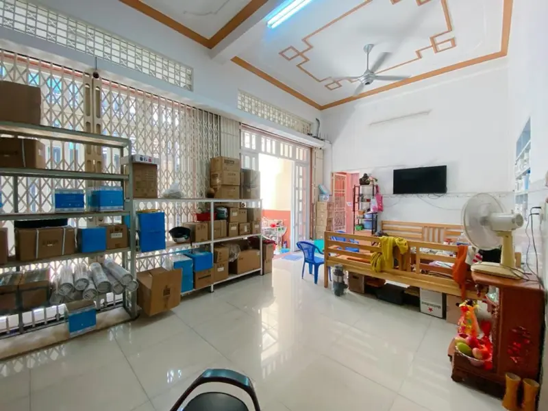Nhà 4 tầng hẻm xe hơi, vị trí đắc địa Lạc Long Quân, cơ hội hiếm giá tốt... Bán nhà riêng tại Bảy Hiền, Hồ Chí Minh 01