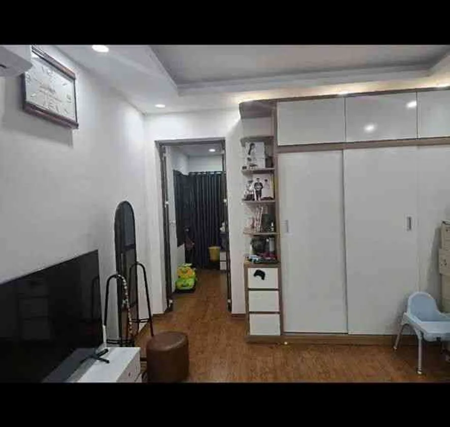 Bán gấp căn hộ Tập thể tại Cát Linh - sổ 52.7m2, 2 phòng ngủ - Gần ga Cát Linh, tiện ích tuyệt vời... Bán căn hộ chung cư tại Ô Chợ Dừa, Hà Nội 01