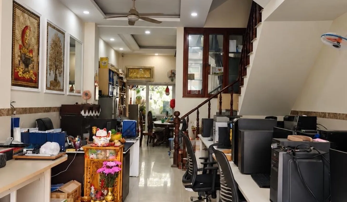 Nhà 4 tầng hiện đại, vị trí VIP Trần Thị Năm... Bán nhà riêng tại Trung Mỹ Tây, Hồ Chí Minh 01