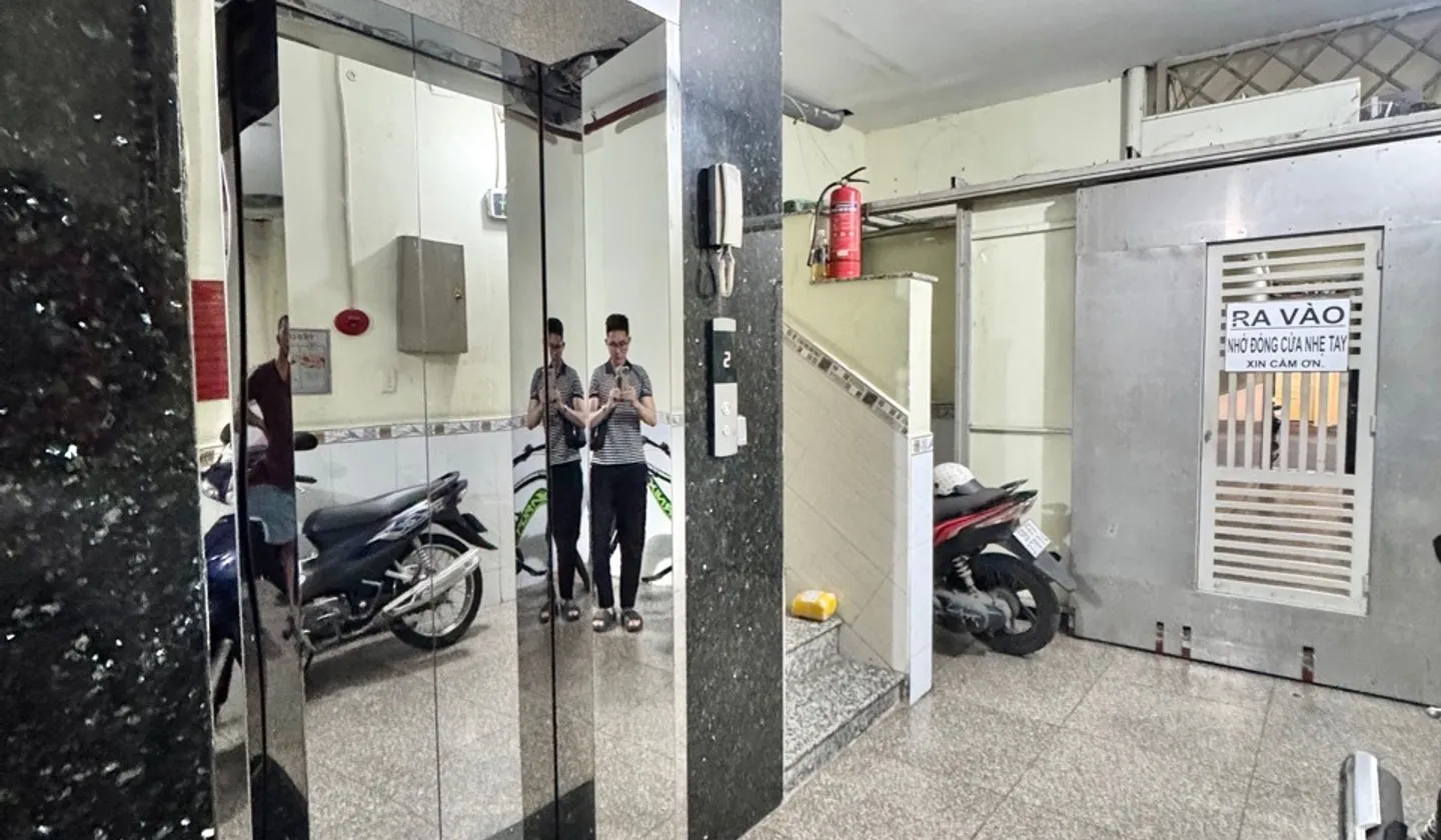 Bán nhà mặt phố 6 tầng có thang máy ở quận Tân Phú, giá 23 tỷ... Bán nhà mặt phố tại Tân Phú, Hồ Chí Minh 01