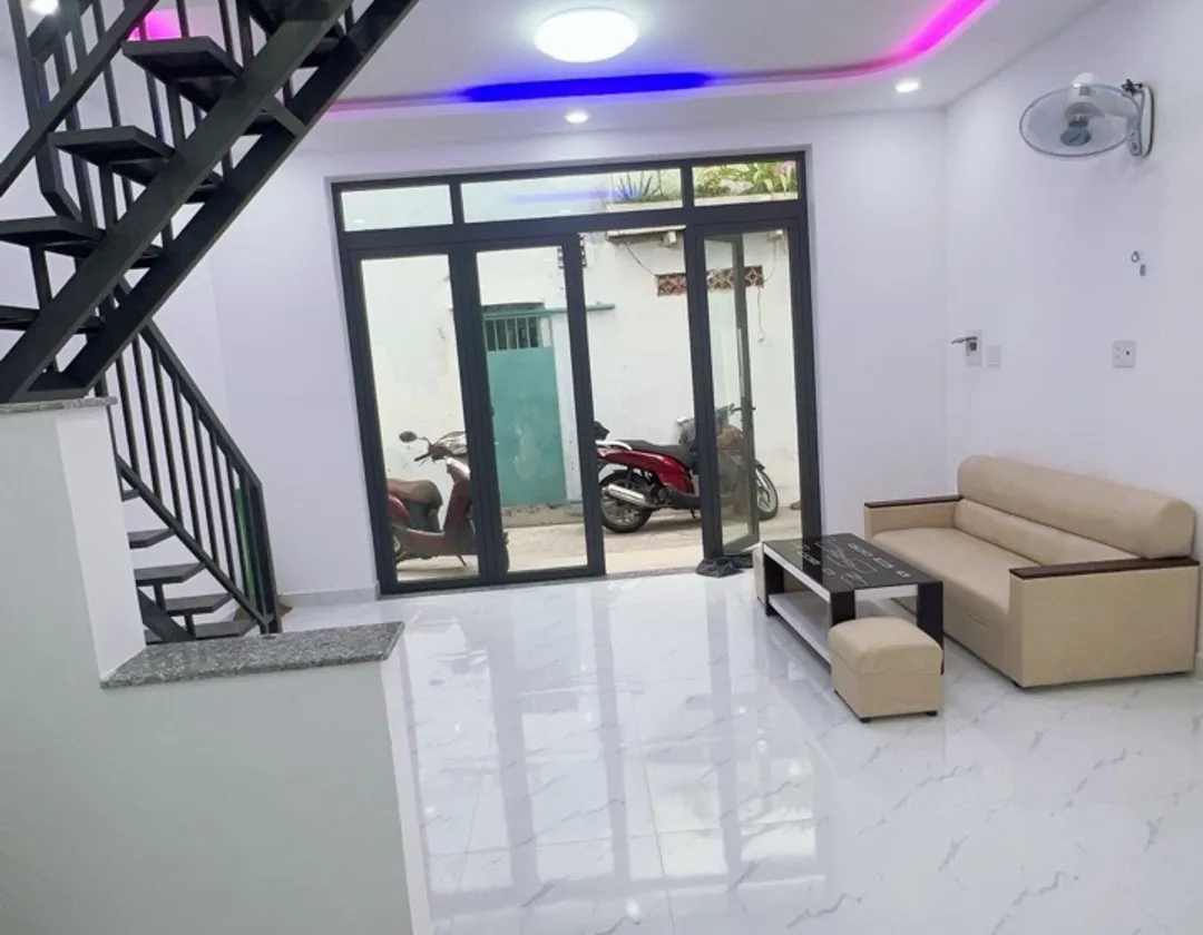 Bán nhà 2 phòng ngủ tại Phước Long B, giá 4,15 tỷ, sổ hồng chính chủ... Bán nhà riêng tại Phước Long, Hồ Chí Minh 01
