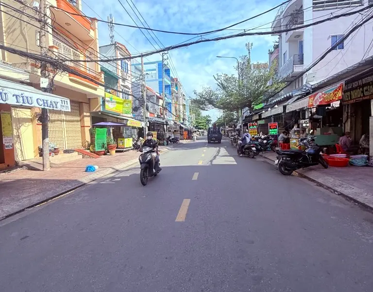 Cơ hội sở hữu nhà mặt phố Bông Sao giá tốt, đẳng cấp và sinh lợi ngay tại Quận... Bán nhà mặt phố tại Phú Định, Hồ Chí Minh 01