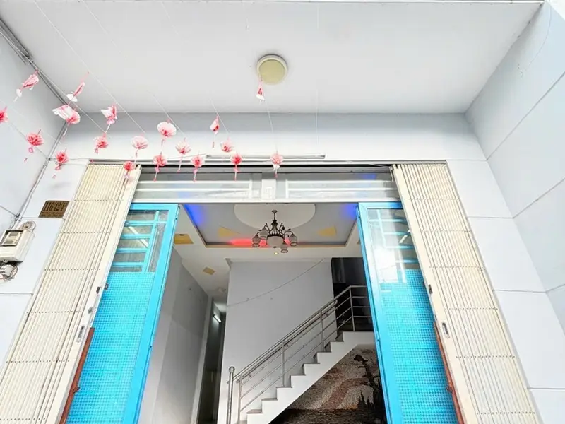 BÁN NHÀ 2 TẦNG - HẺM XE HƠI SÁT NHÀ 20M
🌹Diện tích: 75m ( 5m x 15m)... Bán nhà riêng tại Nhà Bè, Hồ Chí Minh 01